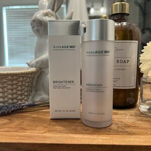 AnteAge Brightener